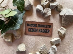 Lederlabel tausche Schwester
