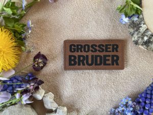 Lederlabel grosser Bruder