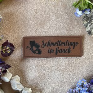 Kunstlederlabel "Schmetterlinge im Bauch"