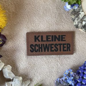 Lederlabel kleine Schwester