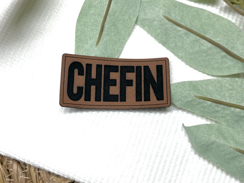 Kunstlederlabel "Chefin" – Bild 2