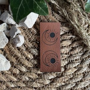 Saumlabel "Sonne und Mond"