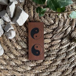 Lederlabel Ying Yang KLapplabel Saumlabel