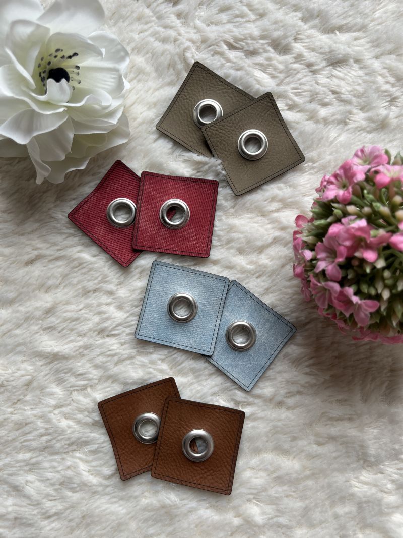 Ösenlabel quadratisch 1 Lederlabel Ösenlabel