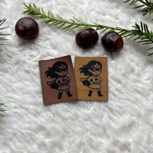 Lederlabel Superheldin